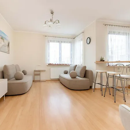Cozy Jelitkowski Dwor In With Parking By Renters * Gdansk