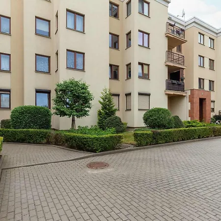 Apartment Cozy Jelitkowski Dwor In With Parking By Renters
